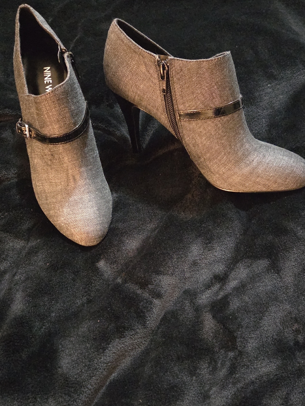 Nine West Women's Gray Slip-On Dress Shoes - Picture 2 of 4